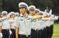 2015年河南信阳市公安局招聘协勤人员60人公告